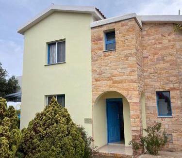 Agios Georgios Pegeias Villa | Queen Eyridiki Luxury Villa 1