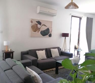 Stroumpi House | Anesis House