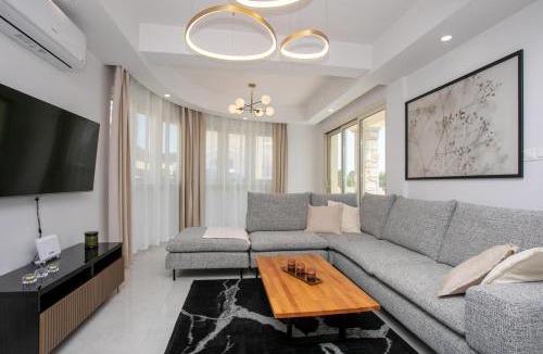 Kissonerga Villa | MyCyprusStay - Jo's Sunny SeaView Villa