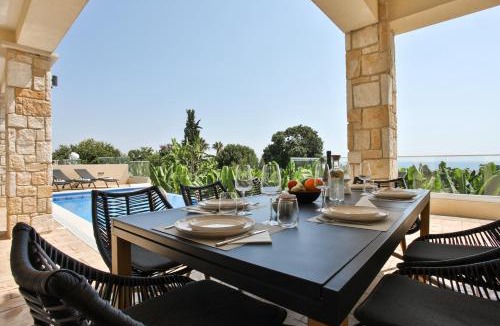Kissonerga Villa | MyCyprusStay - Jo's Sunny SeaView Villa