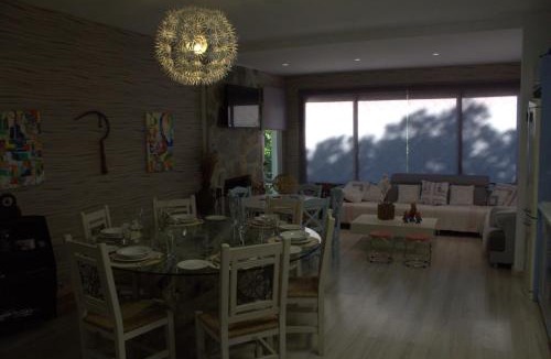 Stroumpi House | "Chez Maria"