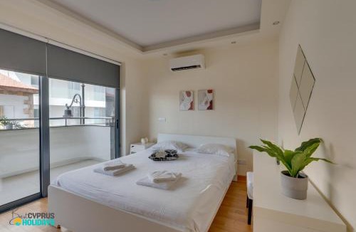 Larnaca City Centre Apartment | Dios Ponte 102 Beachfront