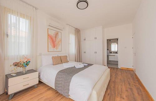 Mazotos House | TelMar Royal Villa Sea View