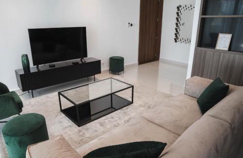 City Centre Apartment | 360 Luxury One Bedroom Suite
