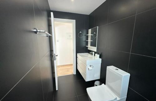 City Centre Apartment | Premium City Center 10th Floor Sky View -Suite 103