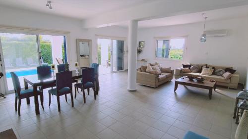 Agios Georgios Pegeias Villa | STAY Calypso Villa