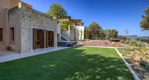 Aphrodite Hills Villa | Beautiful, Modern villa IZ01 with Private Garden and Hot Tub on Aphrodite Hills