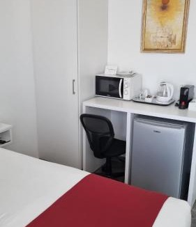 Larnaca City Centre Apartment | Art & Wine Boutique Hotel