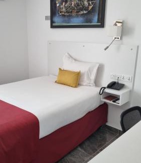 Larnaca City Centre Apartment | Art & Wine Boutique Hotel