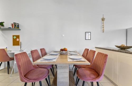 Universal Apartment | Iris Bloom Holiday Apartment
