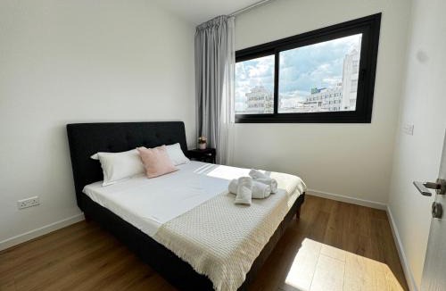 City Centre Apartment | Wealthystays Premium Residence