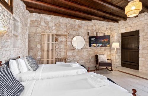 Ineia Apartment | Inia Lara Suites by Nomads