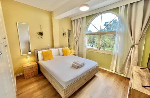 Potamos tis Germasogeias Apartment | Tropical Cozy 1 - Bedroom Apartment
