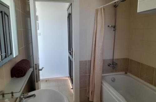 Kucukerenkoy Apartment | Crystal Bay Marina B3-5