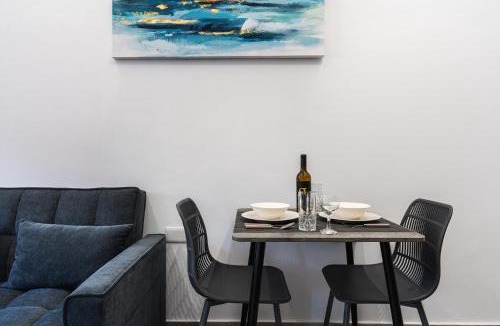 Larnaca City Centre Apartment | Le Bandit Studio in City Center