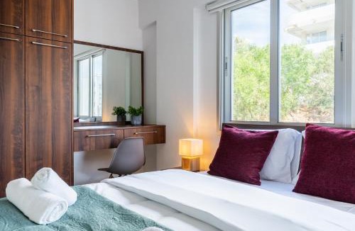 Larnaca Apartment | Kraken 2-BR Apartment by Makenzy Beach
