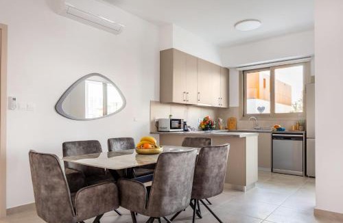 Agios Athanasios Apartment | Mulberry Court Premium Apartments