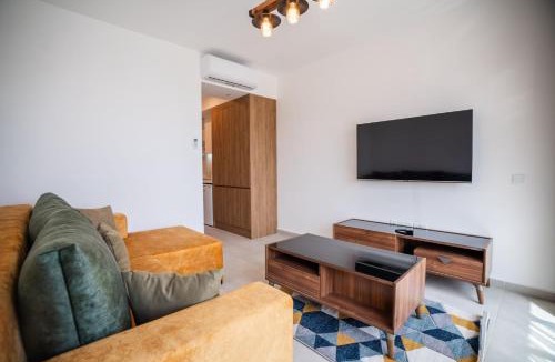 Esentepe Apartment | C15 Apartment Pearl Island with Mountain View
