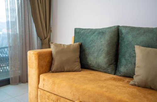 Esentepe Apartment | C15 Apartment Pearl Island with Mountain View