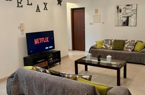 Oroklini Apartment | 2 Bedroom Penthouse Apartment in Oroklini with Communal Pool