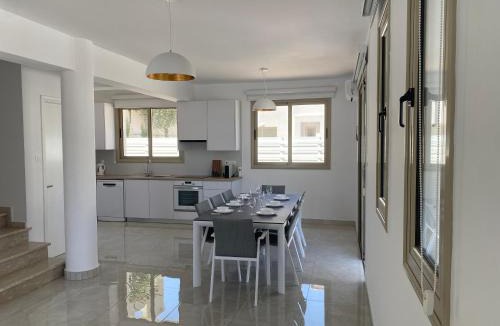 Kapparis Villa | Mimosa 18 Beachhouse Villa
