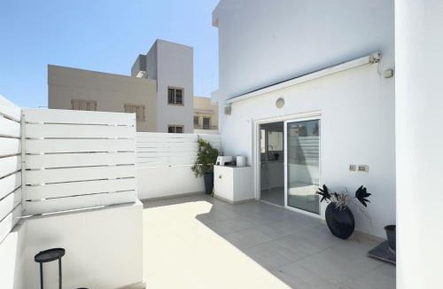 Lykabittos Apartment | Wealthystays Duplex in the Heart of Nicosia