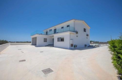 Paralimni Villa | Villa Demeter GA98