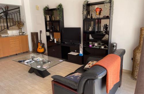Universal Apartment | Spitaki