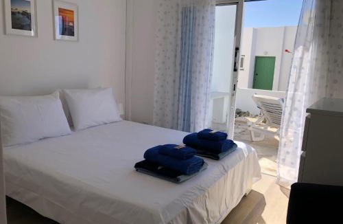Chlorakas Apartment | Paphos - 2 Bed Apt, Amazing Sea Views, Pool, 15 Min Walk to Beach