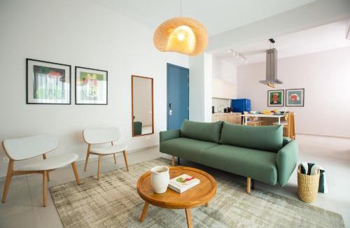 Oroklini Apartment | Larnaca LIV & CO Suites