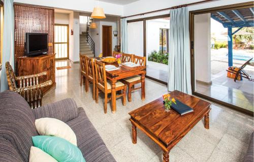 Argaka House | Stunning Home In Argaka With Wifi