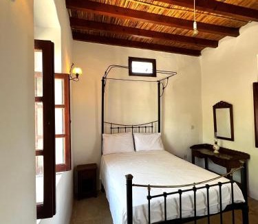 Amargeti Bed & Breakfast | Zoe Suites