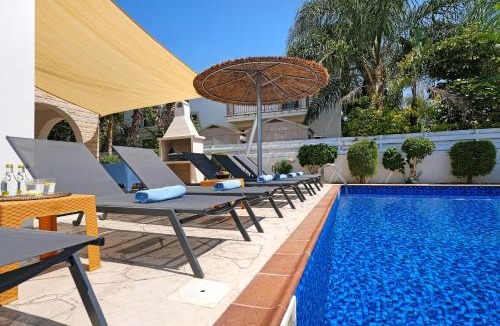 Ayia Thekla Villa | Villa Evia - Walking to Med Sea