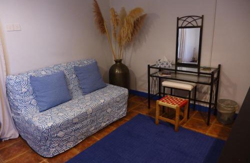 Germasogeia Apartment | Kalimera A Lovely 1-bedroom rental with ensuite and Kitchen