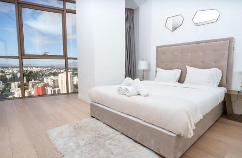 City Centre Apartment | 360 Nicosia Heights, Gym & Pool