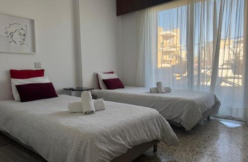 Koloni Apartment | Nikolas and Persefoni Flats