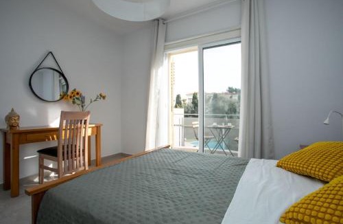 Universal Apartment | Stunning & Cosy, Direct Pool Access, 2BR, with Private Patio! Serenity Townhouse