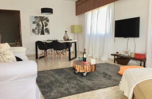 Koloni Apartment | Nikolas and Persefoni Flats