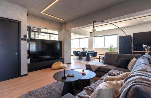 Larnaca Apartment | The Penthouse - 3BR Seaview with Private Pool in Larnaca