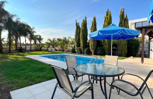 Agios Theodoros Villa | Villa Aris