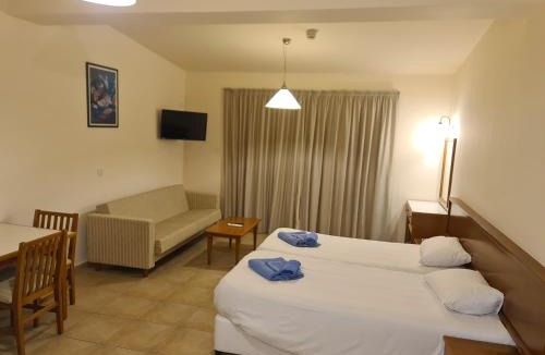 Ayia Napa Hotel | Nissiana Hotel & Bungalows