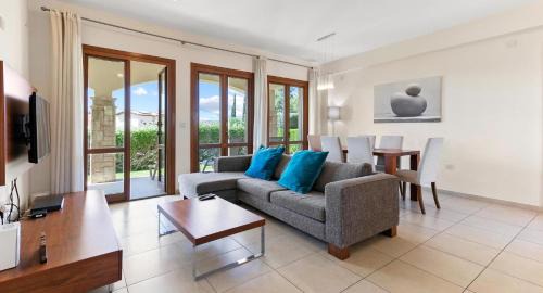 Aphrodite Hills Apartment | Lovely Ground Floor Apartment Pomos with Private Garden and Communal Pool - Aphrodite Hills Resort