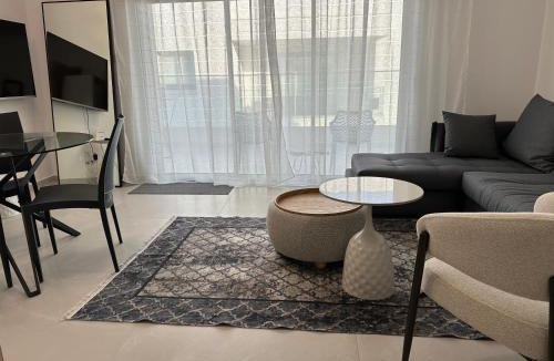 Egkomi Apartment | -Mari- Cozy Stay at Engomi Near UNIC
