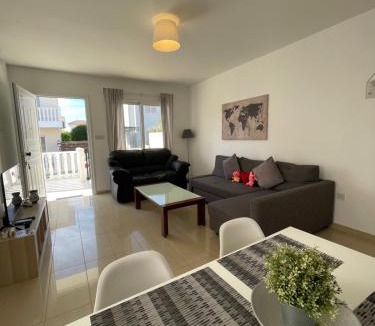 Ayia Napa Villa | Nissi Villa