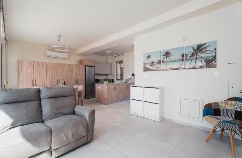 Kapparis Apartment | NEW 2Br Maisonette in Luxury Resort Pool Beach