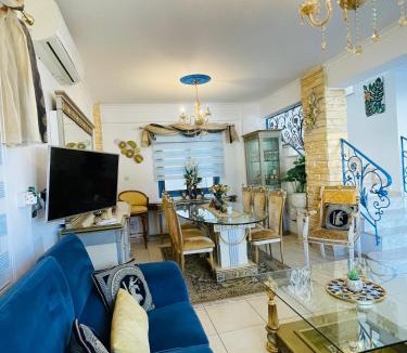 Livadia House | House of Hera