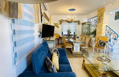Livadia House | House of Hera