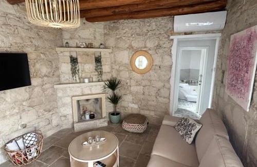 Lympia Apartment | Little Stone House