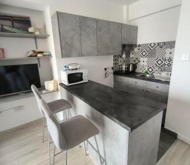 Larnaca City Centre Apartment | Sunorama Beach Garden - Seaview