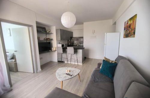 Larnaca City Centre Apartment | Sunorama Beach Garden - Seaview